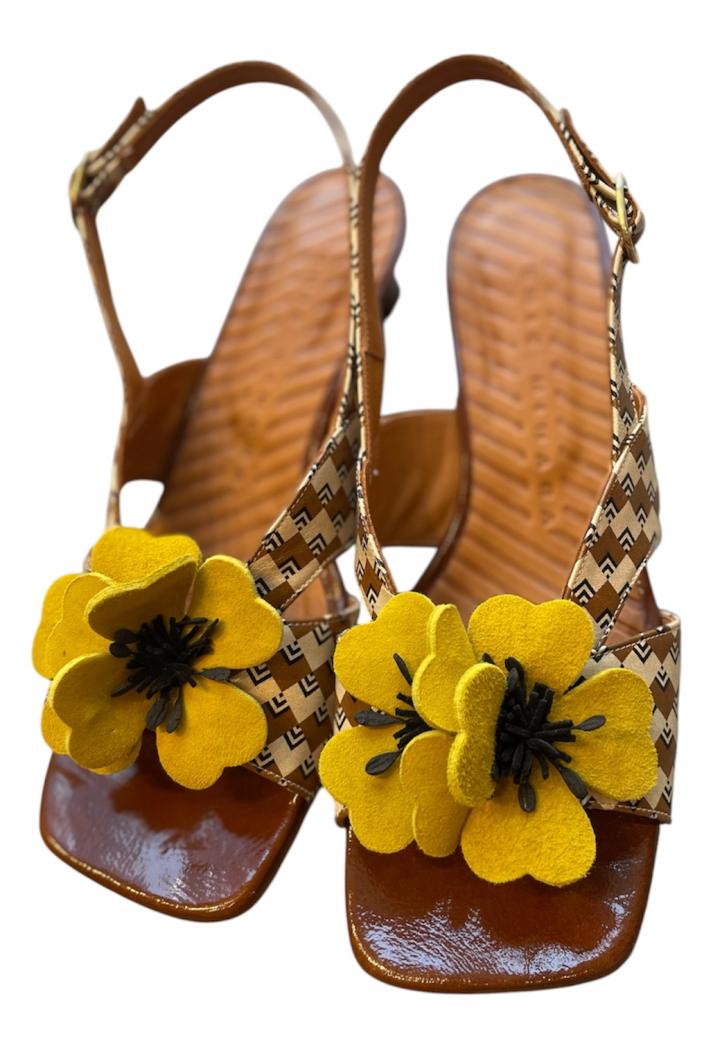 Chie Mihara Yellow 