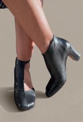 AUDLEY Women's Low Heel Leather Shoe